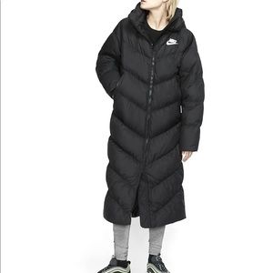 NIKE Long Puffer Jacket-Black